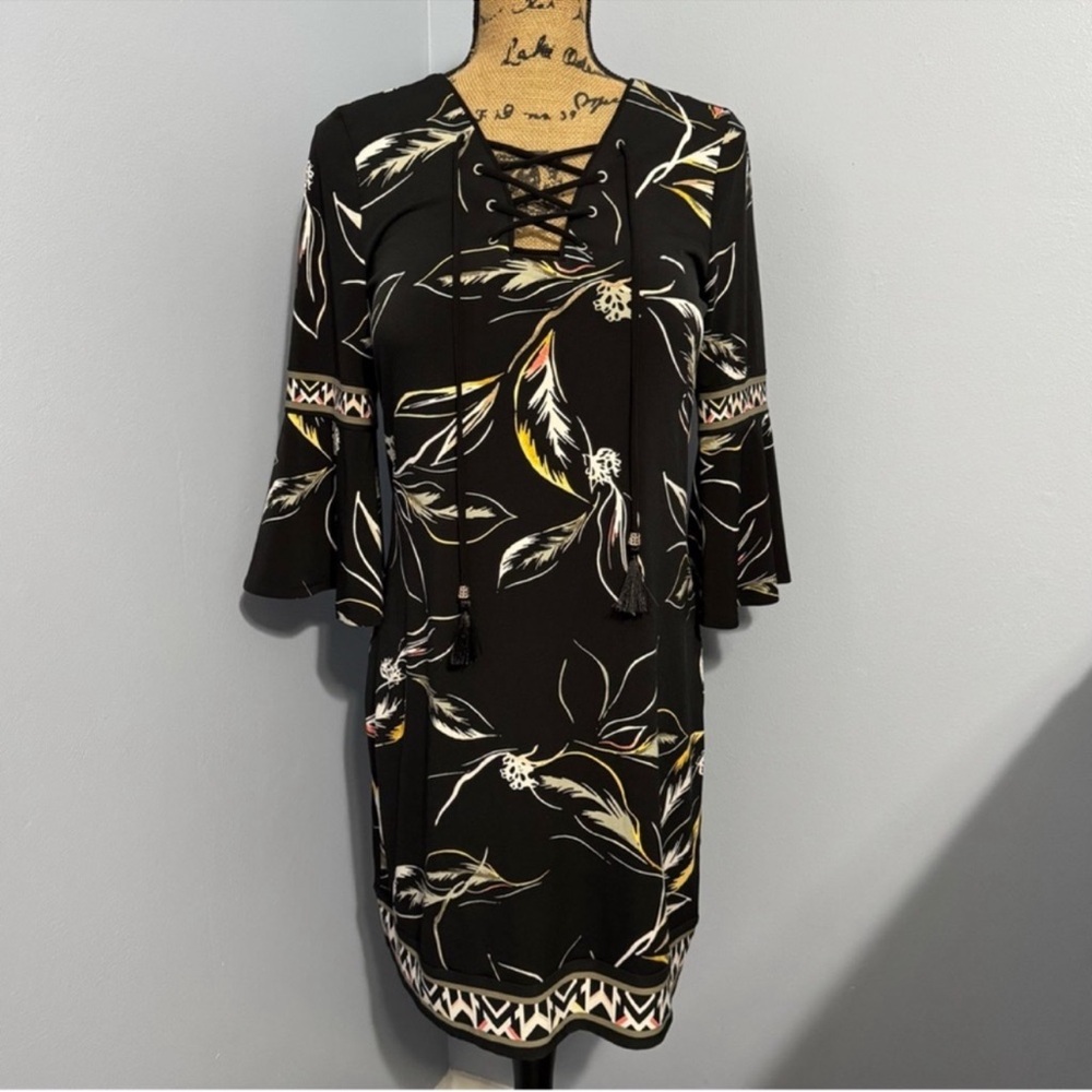 WHBM Bell Sleeve Floral Dress
